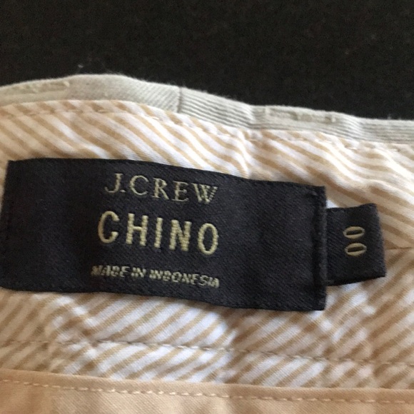 J Crew Broken In 3" Chino Shorts -Tan/Khaki 00 - Picture 3 of 3